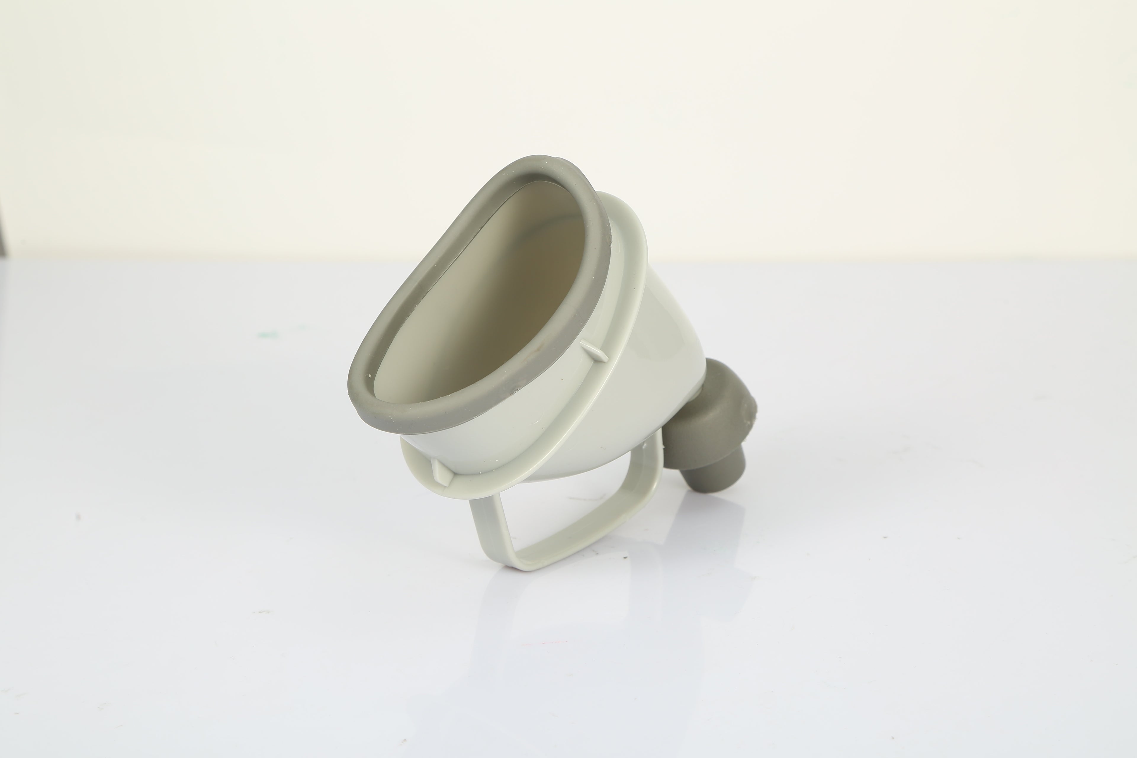 1Pc Unisex Potty Pee Funnel